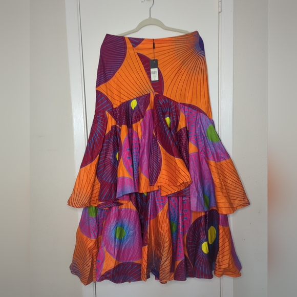 WHY Dress NWT Colorful Polyester Fabric Size M - Picture 2 of 16